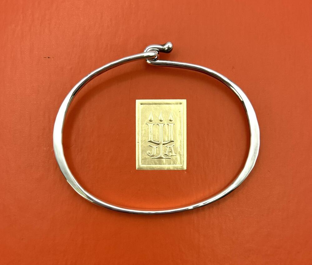 James Avery 925 Sterling Silver Hammered Hook - On & Eye Bangle Bracelet Size 7"
